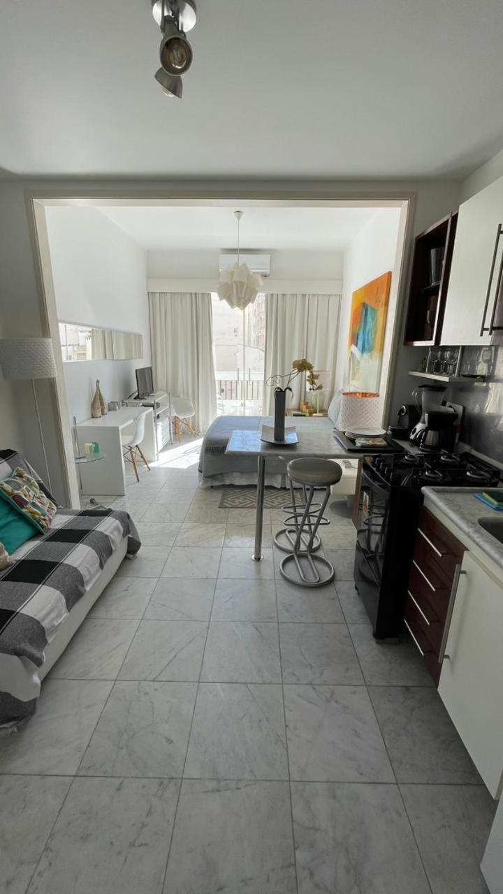 Copacabana: Lounge Lindo, Confortavel E Com Vista Do Mar Appartement